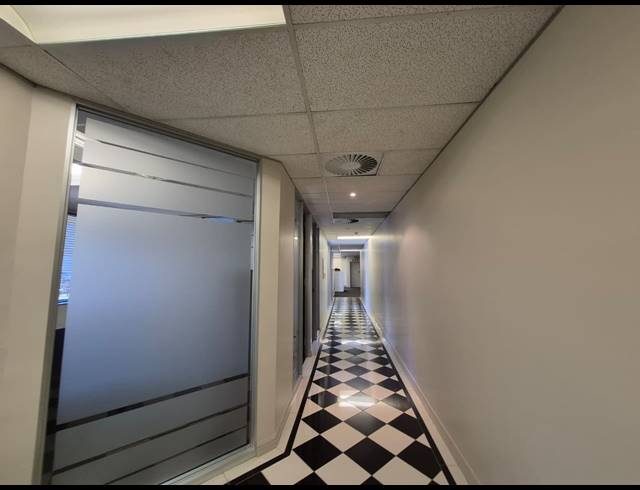 282M² OFFICE TO LET IN ROSEBANK